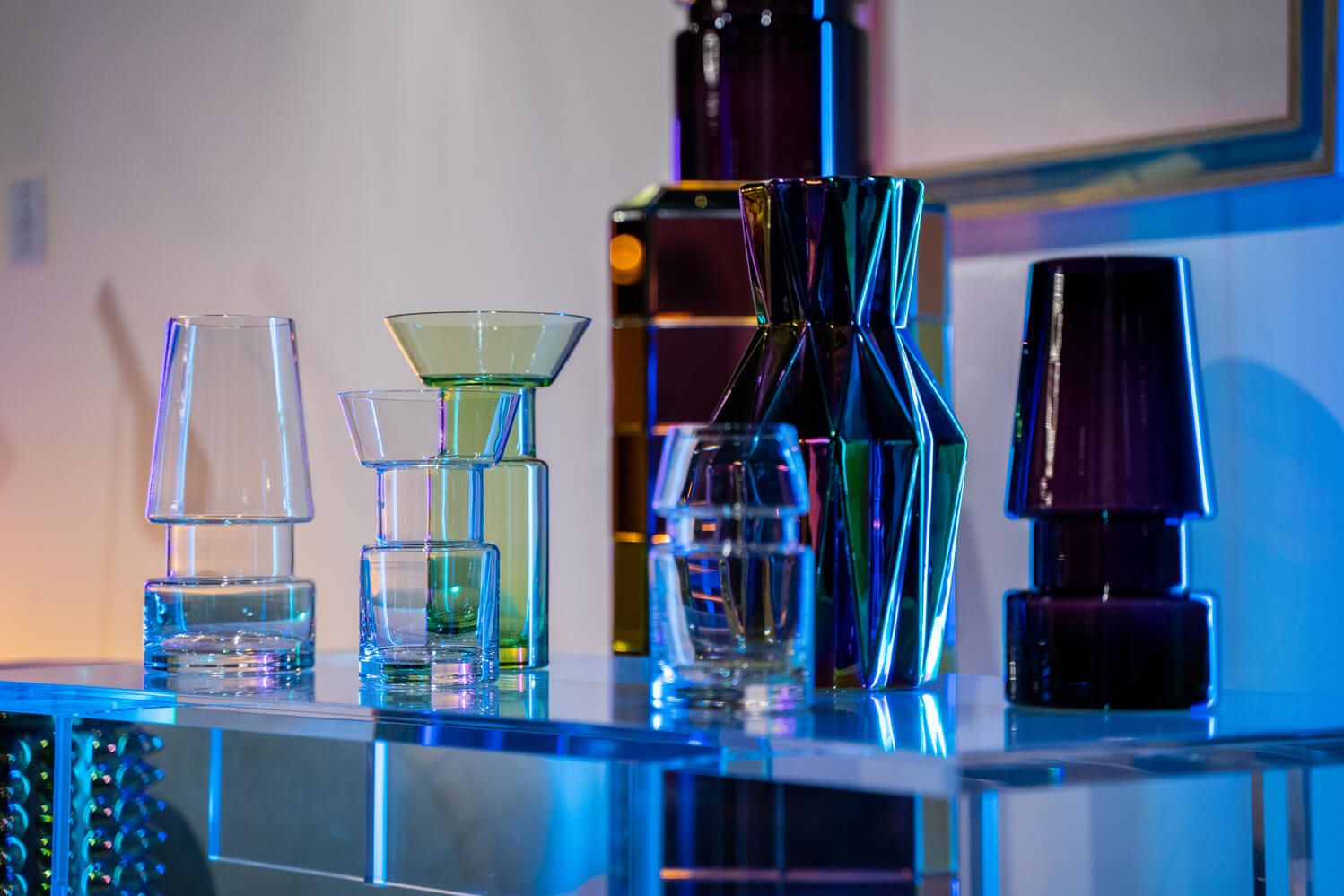 Glass Art NOW! – kortárs magyar üvegművészek kiállítása Belgrádban